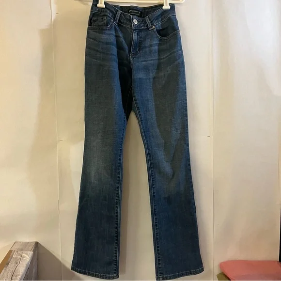 Lee Modern Series Curvy Fit Jeans - Picture 15 of 15